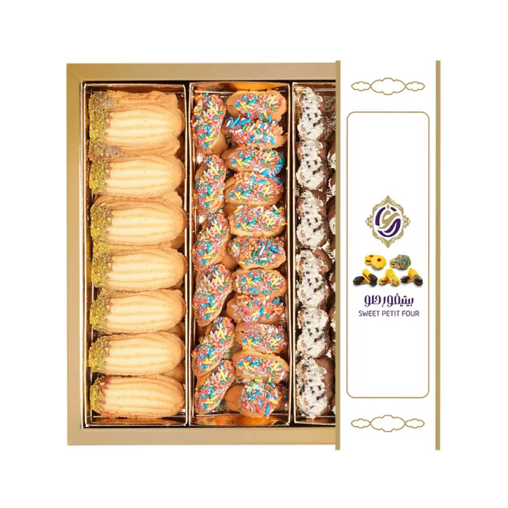 Box of Sweet Petit Fours – Assorted bite-sized sweet pastries perfect for gifting and special occasions.